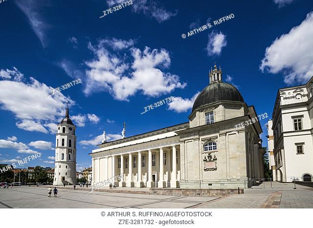 Belfry and side view of Vilnius Cathedral. Cathedral Square, Vilnius, Lithuania, Baltic States, Europe