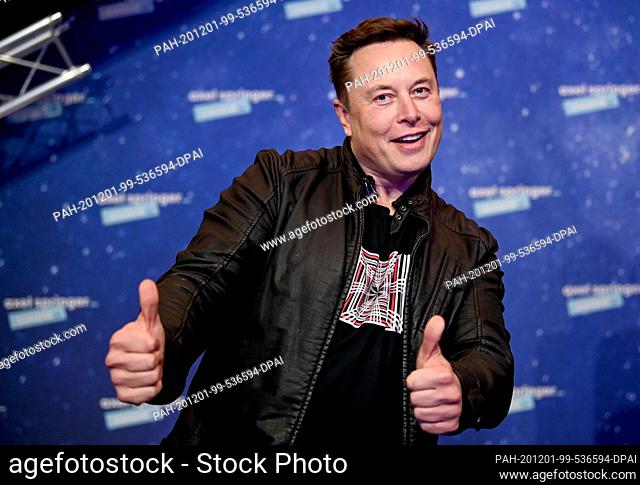dpatop - 01 December 2020, Berlin: Elon Musk, head of the space company SpaceX and Tesla CEO, comes to the Axel Springer Award ceremony