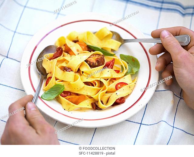 Pappardelle with various tomatoes and basil