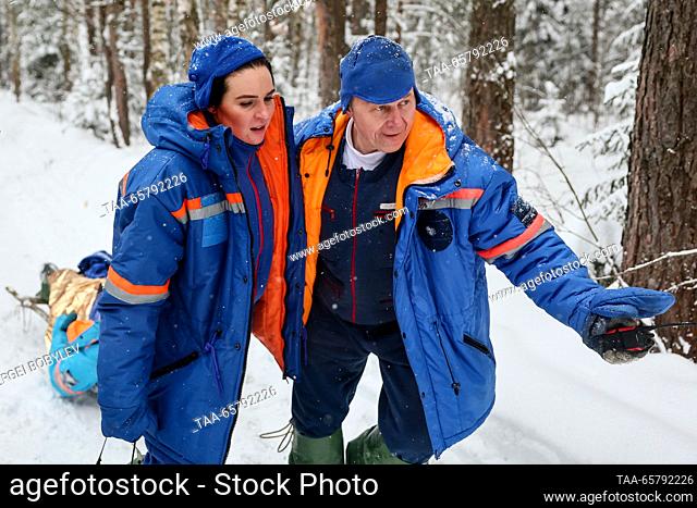 RUSSIA, MOSCOW REGION - DECEMBER 15, 2023: Roscosmos cosmonaut Oleg Novitsky (R) and spaceflight participant Marina Vasilevskaya of Belarus of the main crew of...