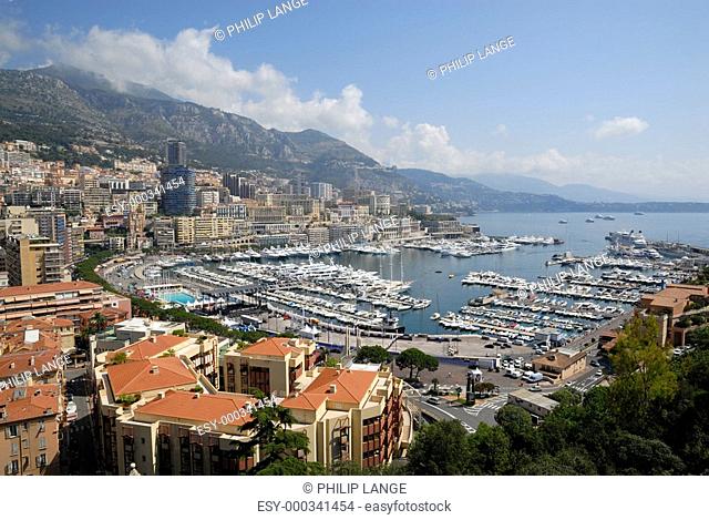 Der Yachthafen von Monaco