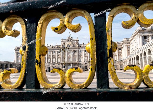 Madrid, Palacio Real, Royal Palace, Plaza de la Armeria, main entrance, lattice, detail