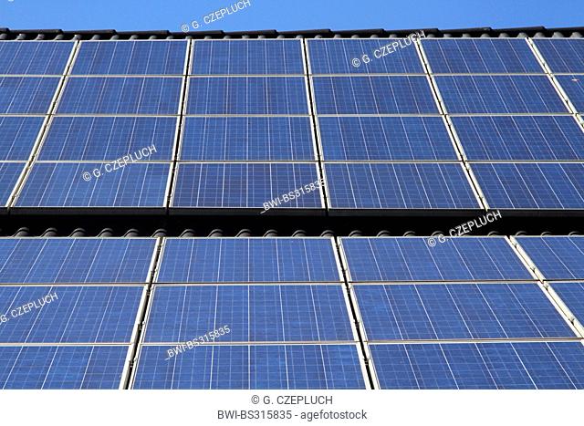 solar cells on a roof, Germany, Nordrhein Westfalen