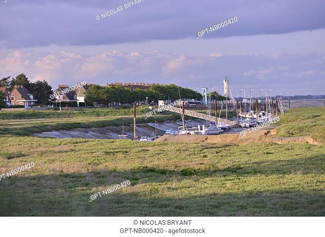 PORT OF LE HOURDEL, BAY OF SOMME, CAYEUX-SUR-MER, SOMME, PICARDY, FRANCE