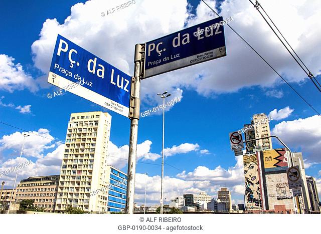 Street signo n Luz Square, 2016, Capital, Center, Sao Paulo, Brazil