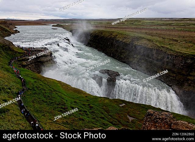 Gullfoss, an iconic waterfall of Iceland. Gullfoss, ein ikonischer Wasserfall von Island