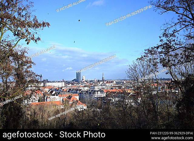 20 December 2023, Saxony, Leipzig: Sunshine and clouds are seen over the city on a windy day. According to the German Weather Service
