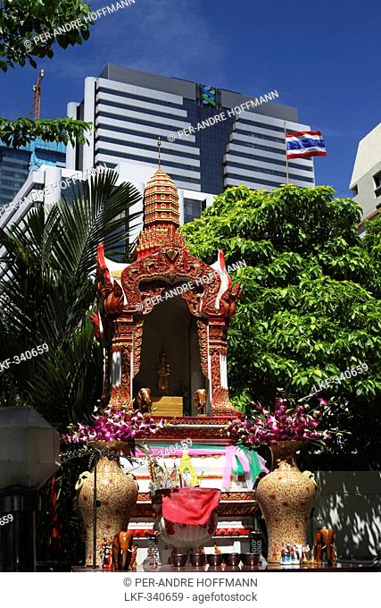 Budhhist shrine in Sathon district, Bangkok, Thailand, Asia