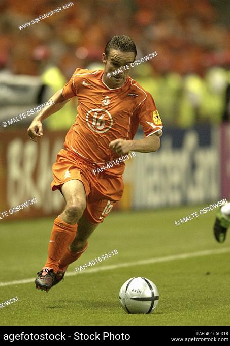ARCHIVE PHOTO: Marc OVERMARS turns 50 on March 29, 2023, 76SN-NED-LET.JPG Marc OVERMARS, NED; AKtion Netherlands - Latvia 3:0 on 23.06