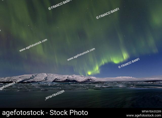 Northern Lights over Joekulsarlon Glacial River Lagoon, Aurora Borealis, Vatnajoekull National Park, Iceland