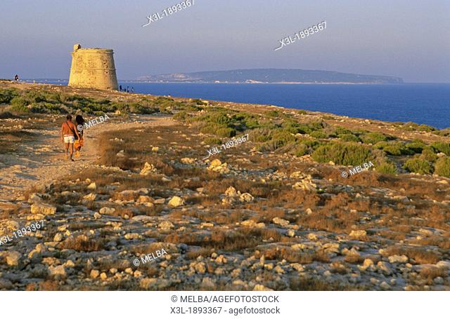 Torre de defensa des Garroveret, siglo XVIII  Cabo de Barbaria  Formentera