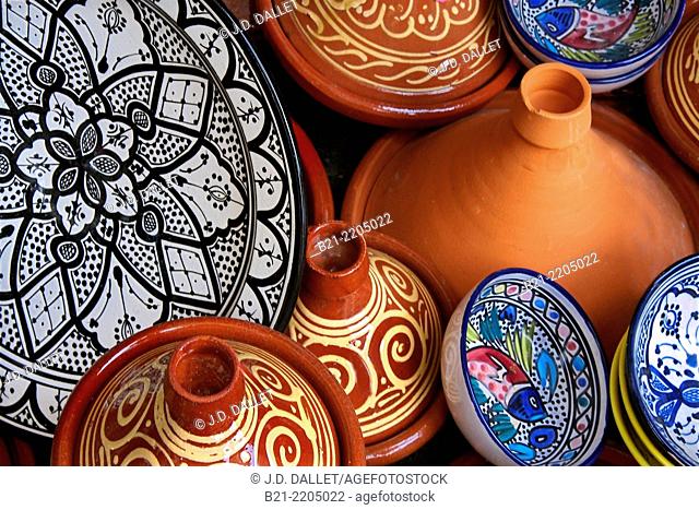 Ceramic plates and tajine plates, Morocco
