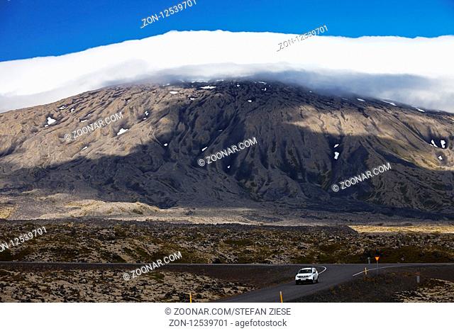 Der Vulkan und Gletscher Snæfellsjoekull mit Wolken, Halbinsel Snæfellsnes, Westisland, Vesturland, Island, Europa