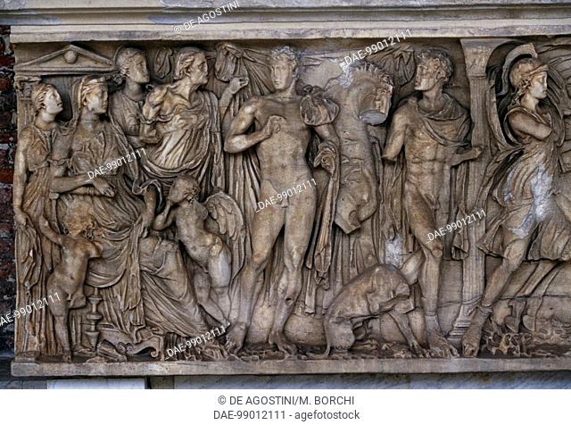 Relief depicting the myth of Phaedra and Hippolytus, Roman sarcophagus, 180 ca., Monumental Cemetery of Pisa (UNESCO World Heritage Site, 1987), Tuscany, Italy