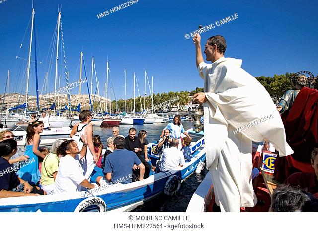 France, Bouches du Rhone, Marseille, Saint Pierre's Day in L'Estaque, blessing at sea