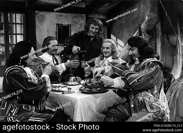 Les Trois Mousquetaires Year: 1953 - France / Italy Director: André Hunebelle Bourvil, Jacques François , Gino Cervi, Georges Marchal