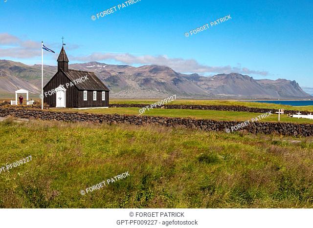 THE BUDIR BLACK CHURCH, VOLCANIC PENINSULA OF GRUNDARFJORDUR, SNAEFFELSNES PENINSULA, ICELAND