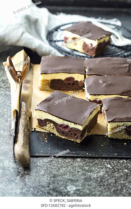 Donauwellen (German marble cake) with cherries and chocolate cake (low carb)
