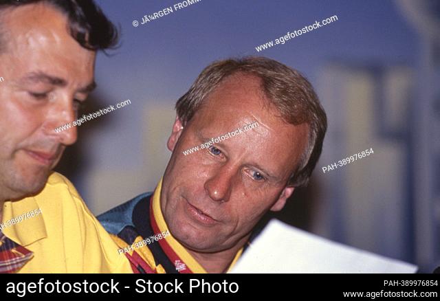 firo, 06/16/1994 archive picture, archive photo, archive, archive photos football, soccer, WORLD CUP 1994 USA, preparation Germany, training, Berti Vogts