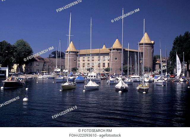 castle, Switzerland, La Cote, Vaud, Lake Geneva, harbor, boats, 13th century Savoyard castle along the lakefront in the town of Morges on Lac Leman