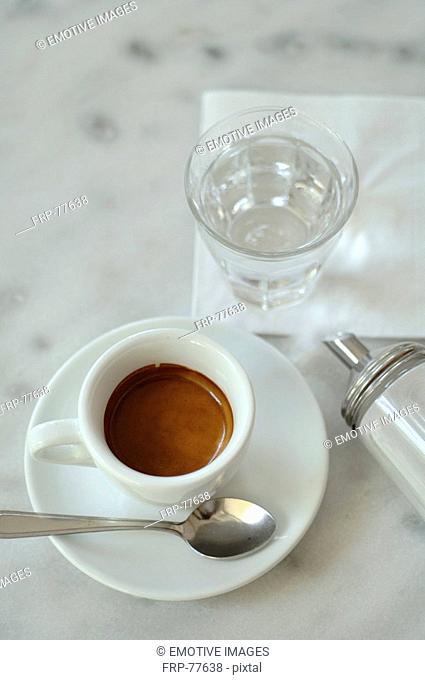 Espresso, tumbler and sugar dispenser