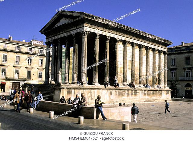 France, Gard (30), Nîmes, Maison Carrée, ancient Roman temple from the 1st century before JC, Contemporary arts Museum
