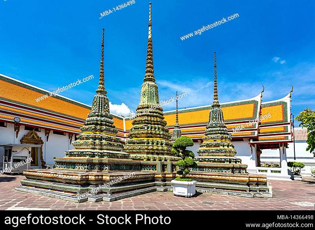 Chedis, Wat Pho Temple, Wat Phra Chetuphon, Temple of the Reclining Buddha, Bangkok, Thailand, Asia