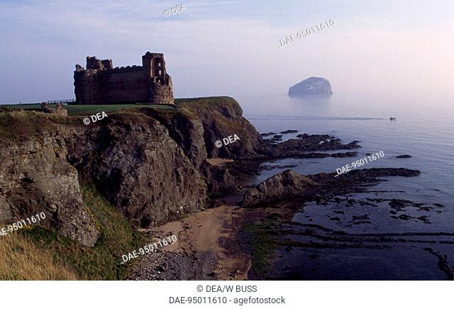 Tantallon Castle near North Berwick Bass Rock, Scotland. United Kingdom, 14th century