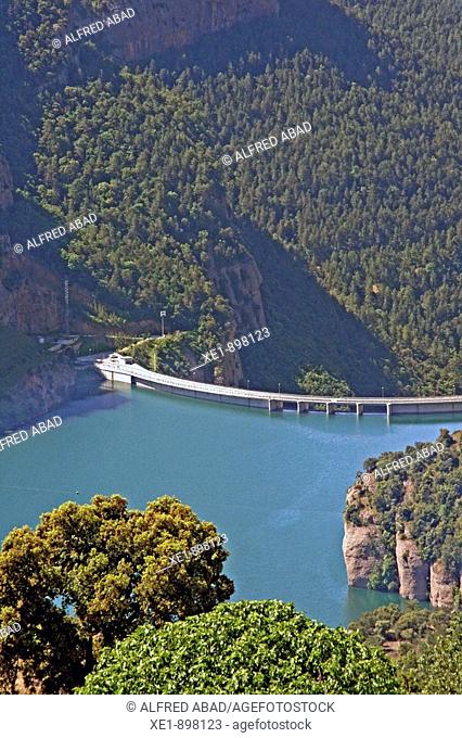 Llosa del Cavall reservoir. Solsones, Lleida province, Catalonia, Spain