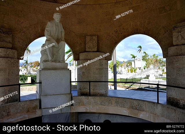 Jose Marti Mausoleum, Santa ifigenia Cemetery, Santiago de Cuba, Cuba, Central America