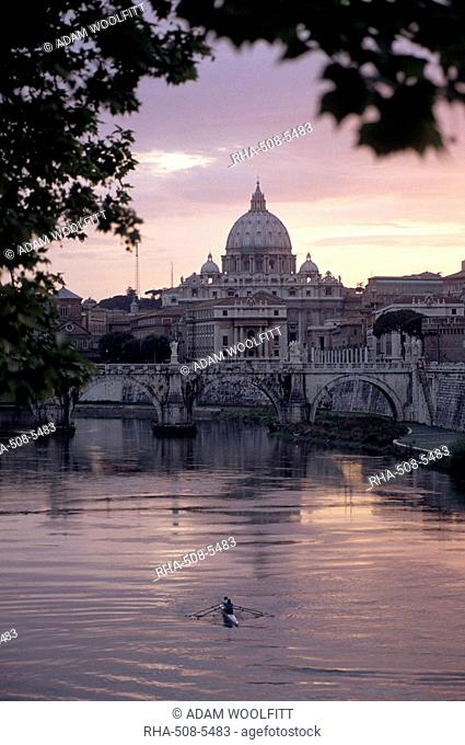 Skyline of St. Peter's from Ponte Umberto, Rome, Lazio, Italy, Europe
