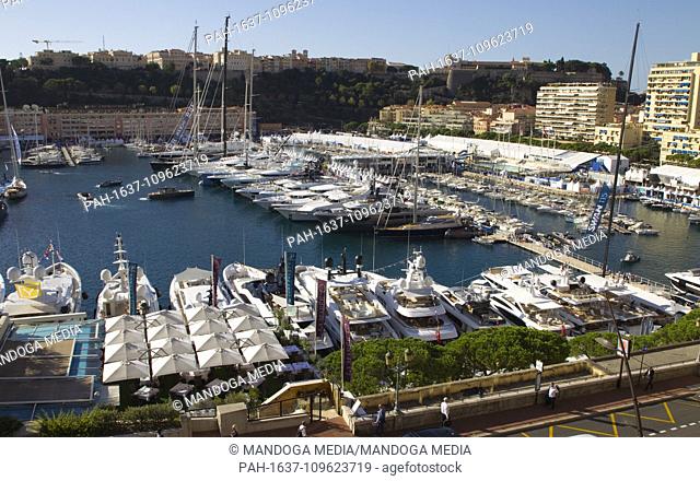 Monte Carlo, Monaco - September 26, 2018: Monaco Yacht Show Atmosphere. Yachts, Yachten, Boot, Boote, Ship, Ships, Superyacht, Superyachts, Sea, Meer, Mare