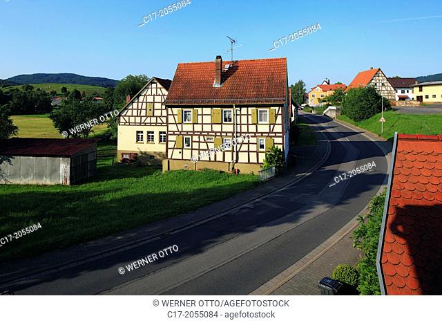 Germany, Reichelsheim (Odenwald), Odenwald, Hesse, Reichelsheim-Klein-Gumpen, village, half-timbered houses, residential buildings near a village road