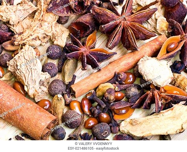 different spices for mulled wine