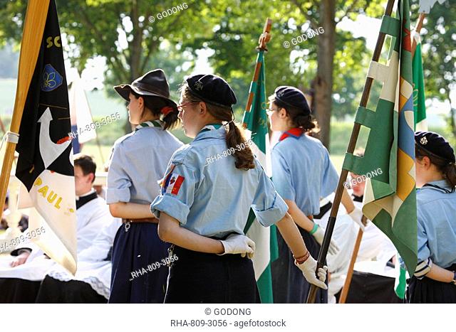 Girl scouts, Villepreux, Yvelines, France, Europe