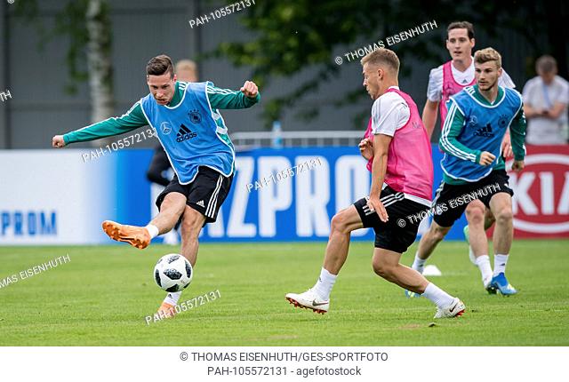 The German team starts training in Vatutinki, German fans come to the facility, Julian Draxler and Joshua Kimmich GES / Football / World Cup 2018 Russia: DFB...