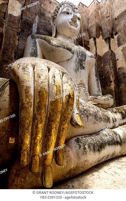 Wat Si Chum, Sukhothai Historical Park, Thailand