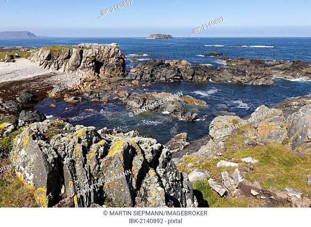 Rocky coast, Isle of Doagh, Inishowen Peninsula, County Donegal, Ireland, British Isles, Europe