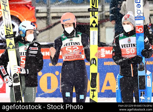 29 December 2020, Bavaria, Oberstdorf: Nordic Skiing / Ski Jumping: World Cup, Four Hills Tournament, large hill, men, 2nd round