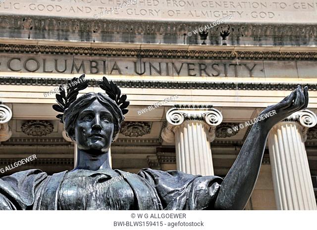 Alma Mater statue in front of the Low Library of Columbia Univerisity, USA, New York City, Manhattan