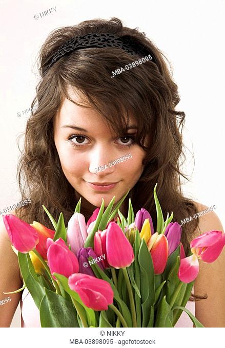 Teenager, girl, smiling, flower-bouquet, portrait, people, teenager-girl, teenagers, happily, naturalness, beauty, gets, giving, flowers, tulips, tulip-bouquet