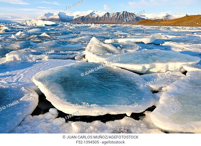 Jokulsarlon glacier lagoon, Southern Iceland, Iceland, Europe