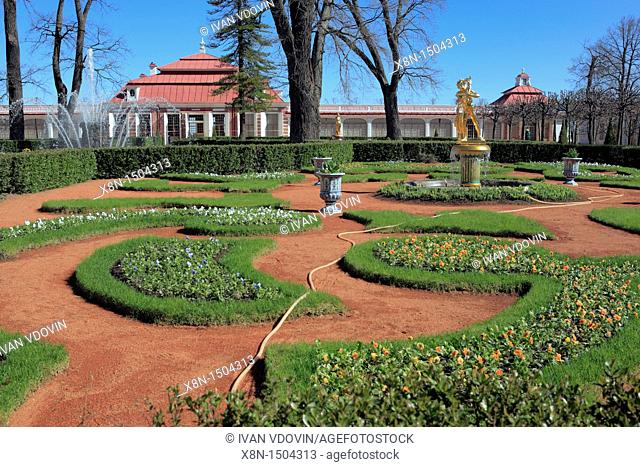 Lower park  Monplaisir palace 1714-1723, Peterhof, near St Petersburg, Russia