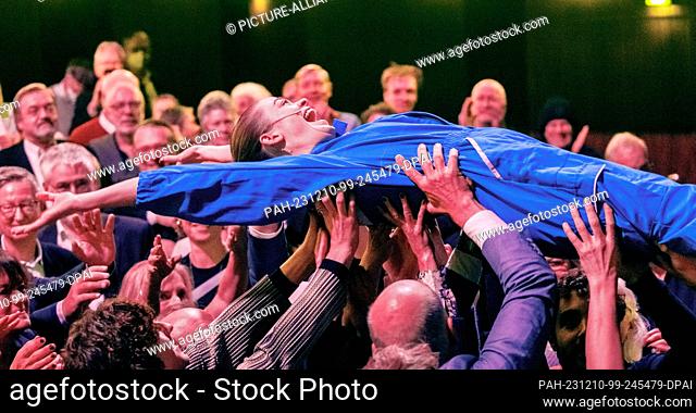 10 December 2023, Hamburg: After receiving the 10, 000 euro Boy Gobert Prize, actress Pauline Rénevier lets the audience carry her on their hands once to the...