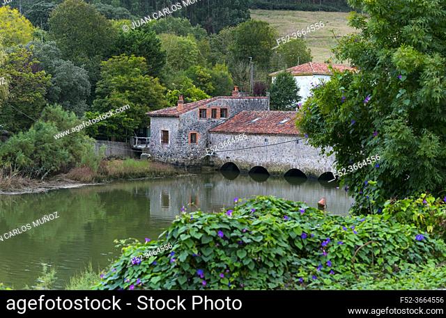 Hybrid mill of tides and river of La Venera in the Ajo estuary of the municipality of Bareyo. Cantabria. Spain. Europe