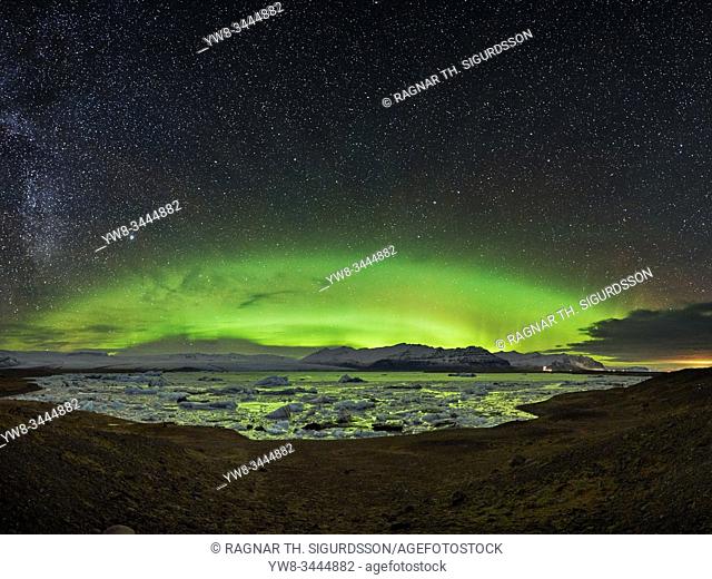 Aurora Borealis, Jokulsarlon, Icleand