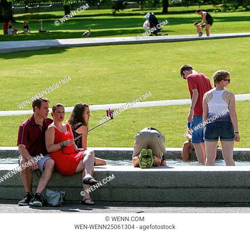 Londoners and tourists take advantage of the hot summer weather on Hampstead Heath and in Hyde Park Featuring: Atmosphere Where: London