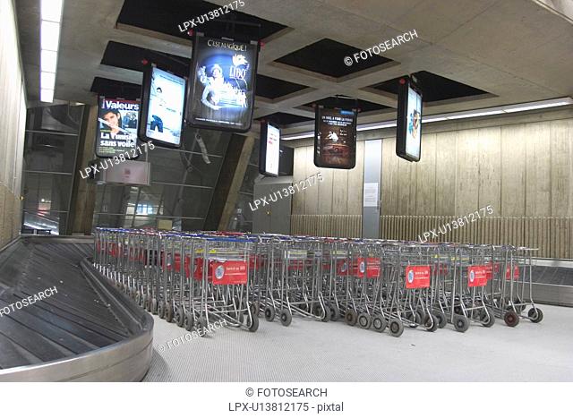 trolley, commute, motion, travel, airport