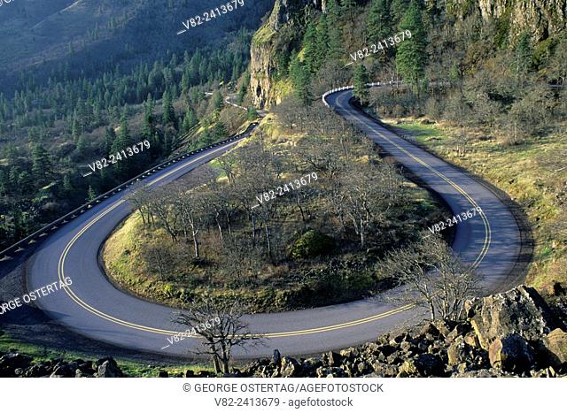 Rowena Loops on Historic Columbia River Highway, Mayer State Park, Columbia River Gorge National Scenic Area, Oregon