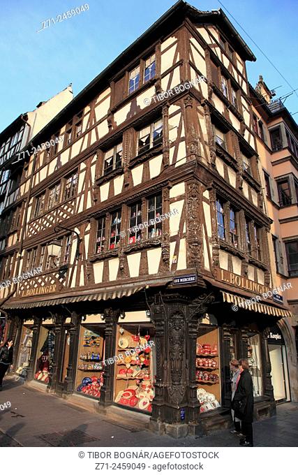 France, Alsace, Strasbourg, street scene, typical architecture, people
